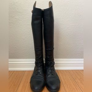 Aritat Tall Boots